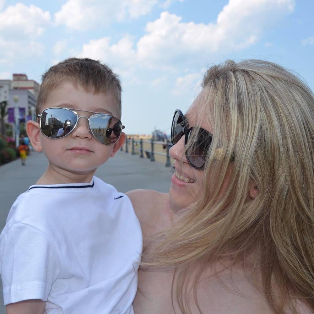 Meet your Posher, Alla